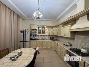 Дом 777м², 3-этажный, участок 18 сот.