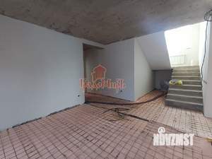 Дом 279м², 2-этажный, участок 11 сот.