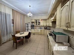 Дом 777м², 3-этажный, участок 18 сот.