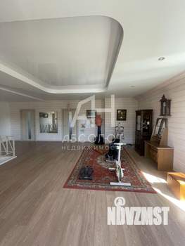 Дом 287м², 2-этажный, участок 12 сот.