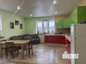 Дом 238м², 2-этажный, участок 8 сот.