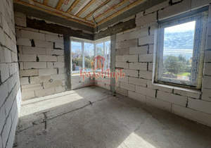 Дом 185м², 2-этажный, участок 5 сот.