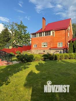 Дом 280м², 3-этажный, участок 14 сот.