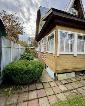 Дом 30м², 2-этажный, участок 4 сот.