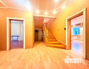 Коттедж 353м², 3-этажный, участок 11 сот.