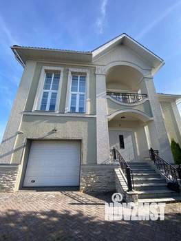 Дом 780м², 3-этажный, участок 15 сот.