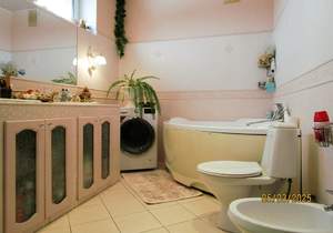 Дом 390м², 3-этажный, участок 9 сот.