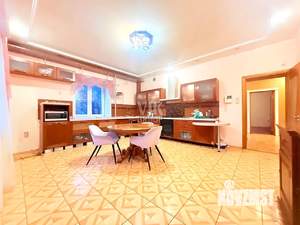 Коттедж 353м², 3-этажный, участок 11 сот.