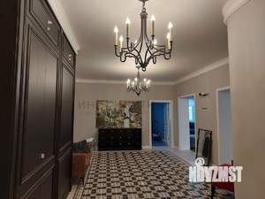 Дом 780м², 3-этажный, участок 15 сот.