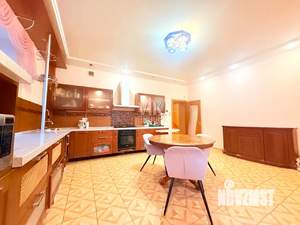 Коттедж 353м², 3-этажный, участок 11 сот.