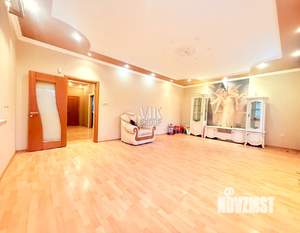 Коттедж 353м², 3-этажный, участок 11 сот.