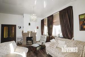 Дом 422м², 3-этажный, участок 10 сот.