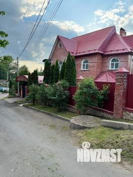 Дом 280м², 3-этажный, участок 14 сот.