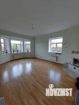 Дом 417м², 3-этажный, участок 20 сот.