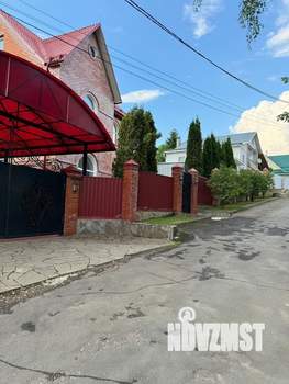 Дом 280м², 3-этажный, участок 14 сот.