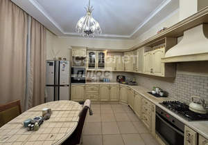 Дом 777м², 3-этажный, участок 18 сот.