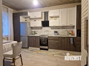 Коттедж 240м², 3-этажный, участок 6 сот.