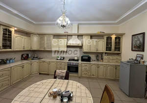 Дом 777м², 3-этажный, участок 18 сот.