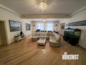 Дом 777м², 3-этажный, участок 18 сот.