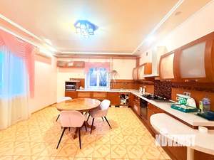 Коттедж 353м², 3-этажный, участок 11 сот.