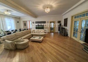 Дом 777м², 3-этажный, участок 18 сот.