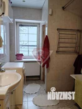 Коттедж 180м&sup2;, 2-этажный, на длительный срок, 