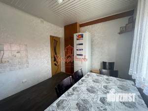 Дом 220м&sup2;, 2-этажный, на длительный срок, 