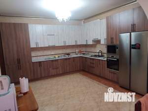 Дом 572м², 2-этажный, на длительный срок, 