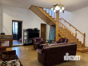 Дом 240м², 2-этажный, на длительный срок, 