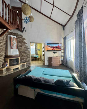 Дом 128м&sup2;, 2-этажный, участок 10 сот.  