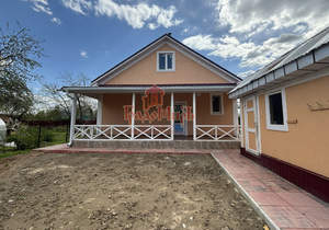 Дом 180м&sup2;, 2-этажный, участок 4 сот.  