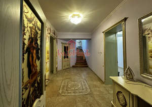 Дом 440м², 3-этажный, участок 15 сот.  