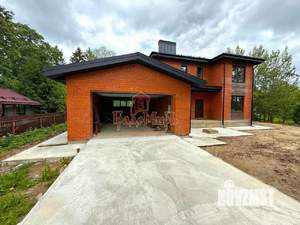 Дом 307м&sup2;, 2-этажный, участок 16 сот.  