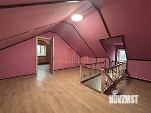 Дом 180м&sup2;, 2-этажный, участок 4 сот.  