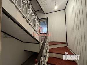 Дом 180м&sup2;, 2-этажный, участок 4 сот.  