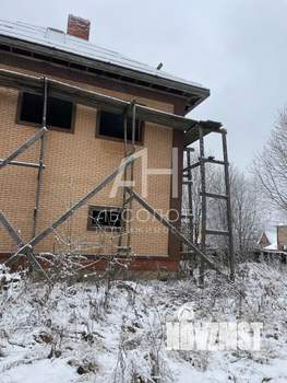 Дом 260м², 2-этажный, участок 12 сот.  