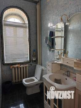 Коттедж 387м², 3-этажный, участок 19 сот.  