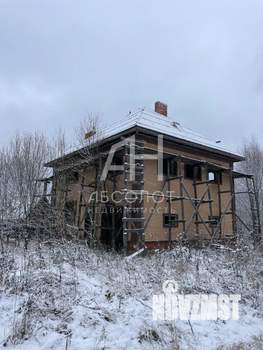 Дом 260м², 2-этажный, участок 12 сот.  