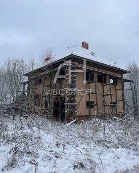 Дом 260м², 2-этажный, участок 12 сот.  