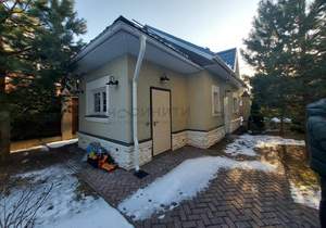 Дом 780м², 3-этажный, участок 15 сот.  