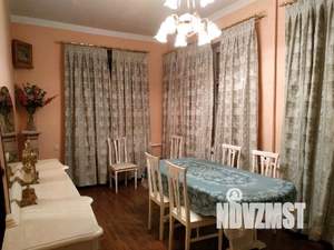 Коттедж 387м², 3-этажный, участок 19 сот.  