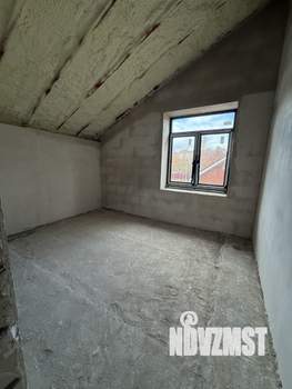 Дом 180м², 2-этажный, участок 5 сот.  