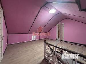 Дом 180м&sup2;, 2-этажный, участок 4 сот.  