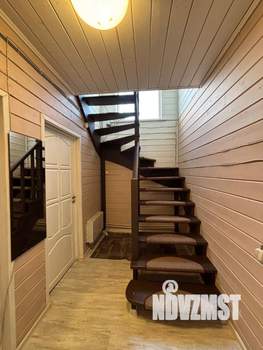 Коттедж 137м², 2-этажный, участок 10 сот.  