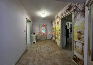 Дом 440м², 3-этажный, участок 15 сот.  