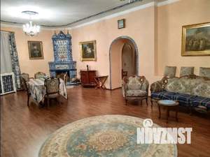 Коттедж 387м², 3-этажный, участок 19 сот.  