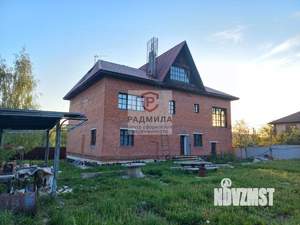 Дом 461м², 3-этажный, участок 12 сот.  