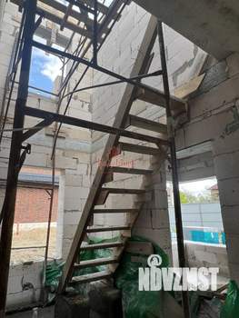 Дом 185м², 2-этажный, участок 5 сот.  