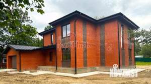 Дом 307м&sup2;, 2-этажный, участок 16 сот.  