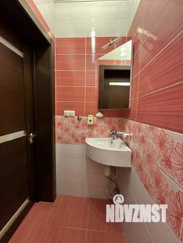 Дом 180м², 2-этажный, участок 9 сот.  